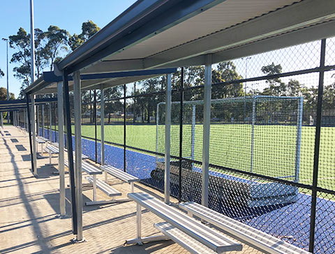 Sporting and commercial outdoor shelter